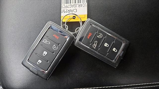 2023 Jeep Grand Cherokee Laredo 4x2