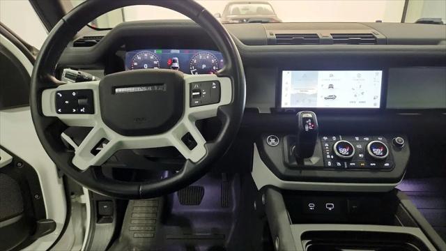 2022 Land Rover Defender 110 SE