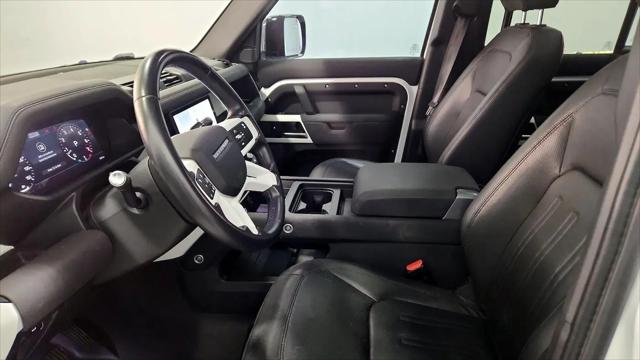 2022 Land Rover Defender 110 SE