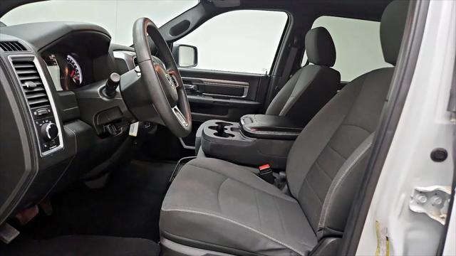 2024 Ram 1500 Classic Warlock Crew Cab 4x4 5'7" Box