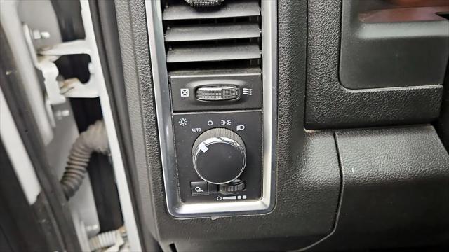 2024 Ram 1500 Classic Warlock Crew Cab 4x4 5'7" Box