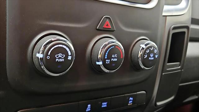 2024 Ram 1500 Classic Warlock Crew Cab 4x4 5'7" Box