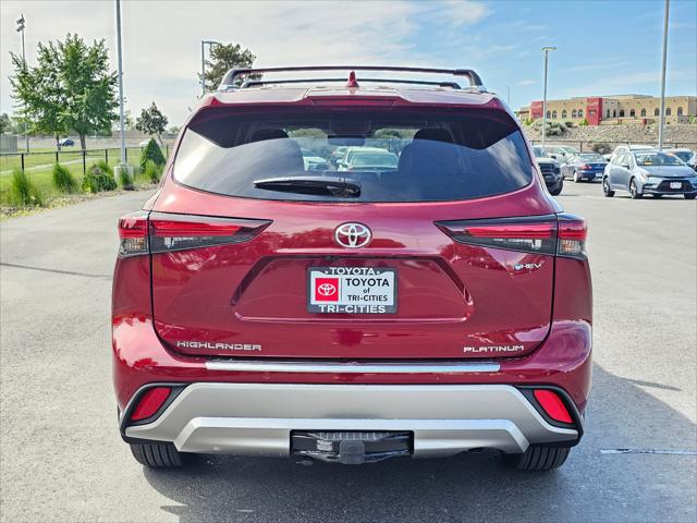 2026 Toyota Highlander Hybrid Platinum