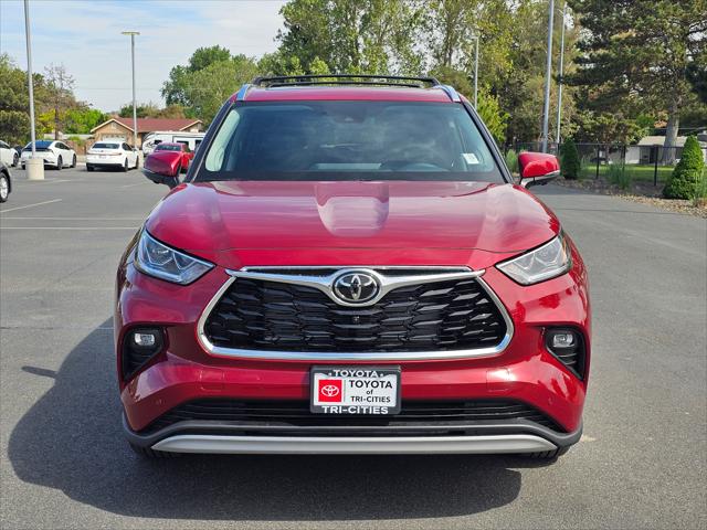 2026 Toyota Highlander Hybrid Platinum