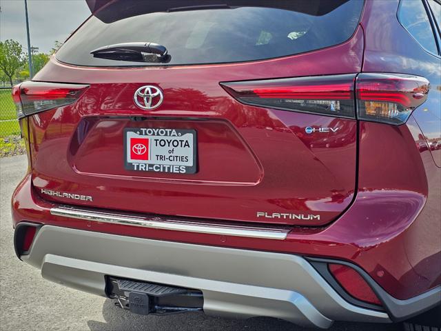 2026 Toyota Highlander Hybrid Platinum