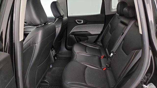 2022 Jeep Compass Latitude Lux 4x4