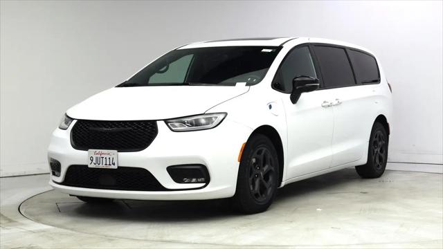 2023 Chrysler Pacifica Hybrid Limited