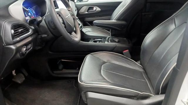 2023 Chrysler Pacifica Hybrid Limited