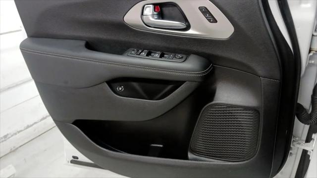 2023 Chrysler Pacifica Hybrid Limited