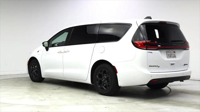 2023 Chrysler Pacifica Hybrid Limited