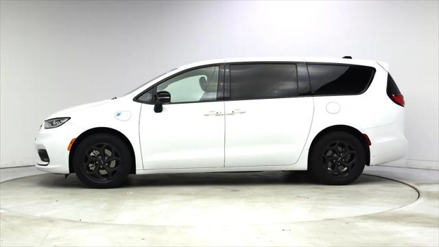 2023 Chrysler Pacifica Hybrid Limited