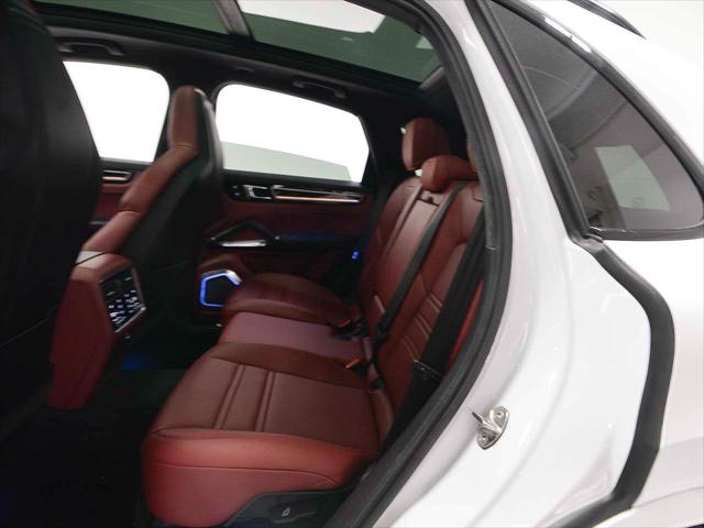 2023 Porsche Cayenne Turbo