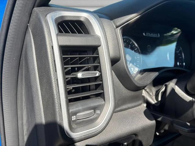 2023 Ram 1500 Big Horn Crew Cab 4x4 5'7" Box