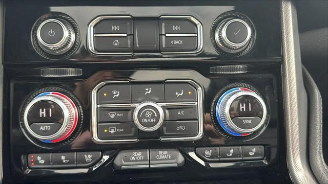 2022 GMC Yukon XL 4WD Denali