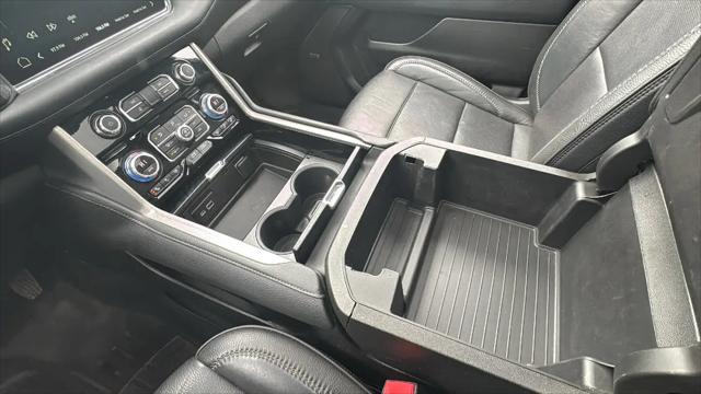 2022 GMC Yukon XL 4WD Denali