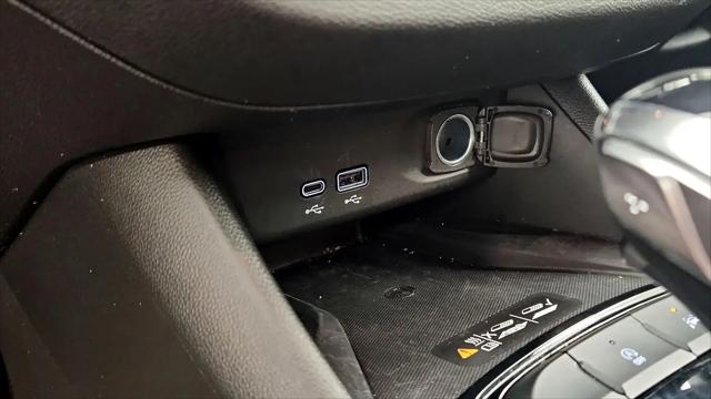 2025 Buick NV Sport Touring FWD