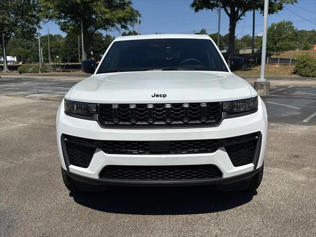 2026 Jeep Grand Cherokee L Altitude 4x2