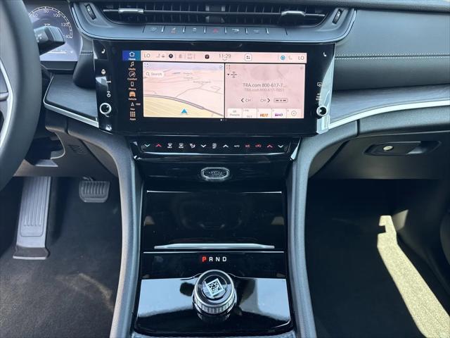 2026 Jeep Grand Cherokee L Altitude 4x2
