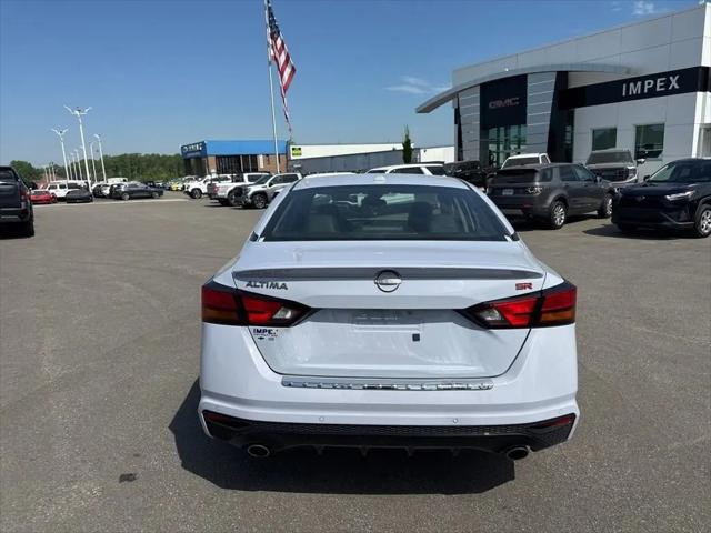 2023 Nissan Altima SR FWD