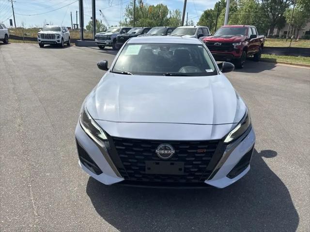 2023 Nissan Altima SR FWD