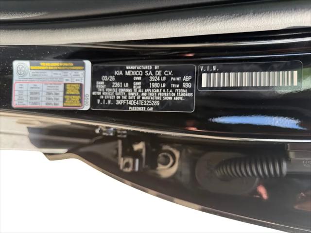2026 Kia K4 LXS