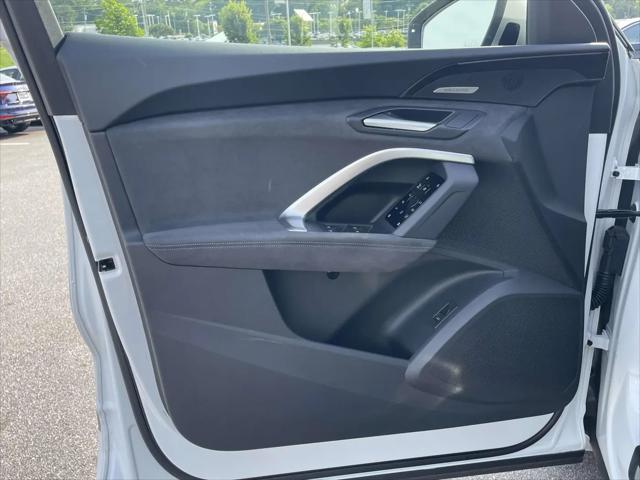 2025 Audi SQ5 Premium Plus TFSI quattro S tronic