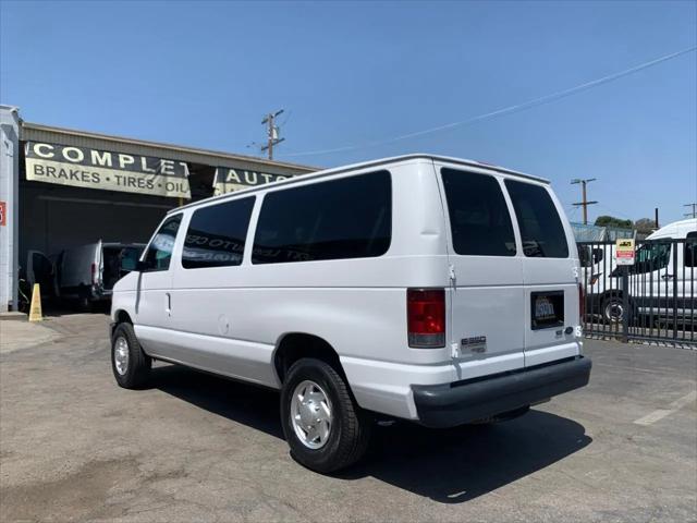 2011 Ford E-350 Super Duty XL
