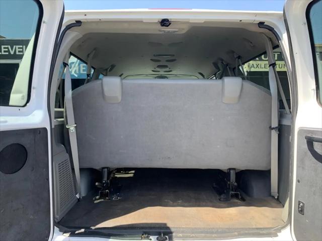 2011 Ford E-350 Super Duty XL