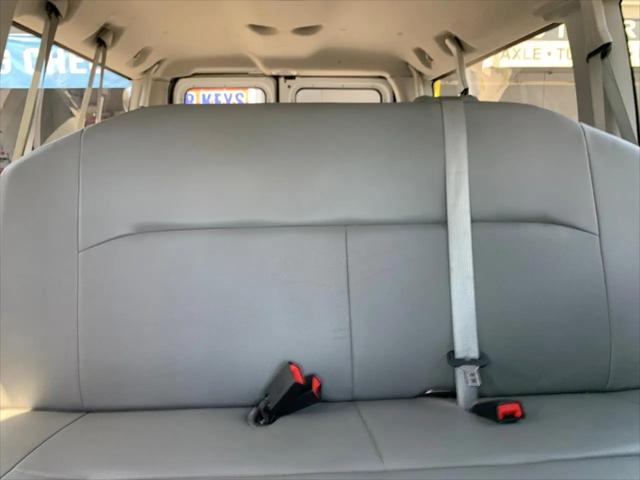 2011 Ford E-350 Super Duty XL