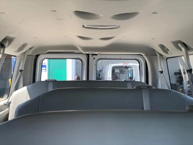 2011 Ford E-350 Super Duty XL