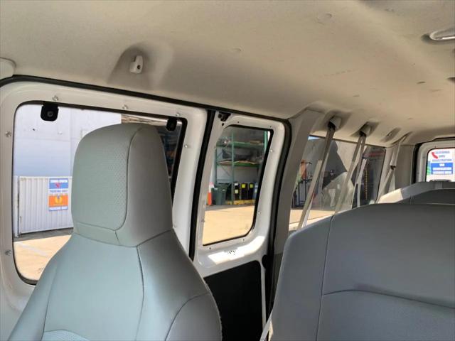 2011 Ford E-350 Super Duty XL