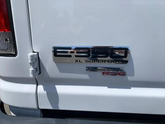 2011 Ford E-350 Super Duty XL