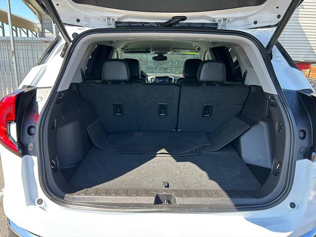 2024 GMC Terrain AWD SLT