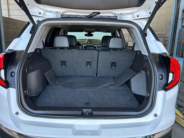 2024 GMC Terrain AWD SLT