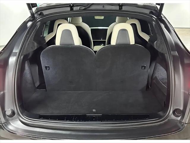 2022 Tesla Model X Plaid Tri Motor All-Wheel Drive