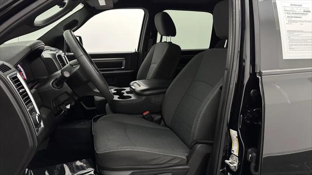 2024 Ram 1500 Classic Warlock Crew Cab 4x4 5'7" Box