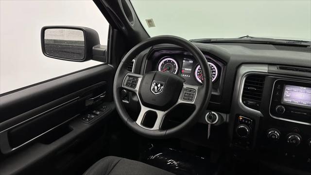 2024 Ram 1500 Classic Warlock Crew Cab 4x4 5'7" Box