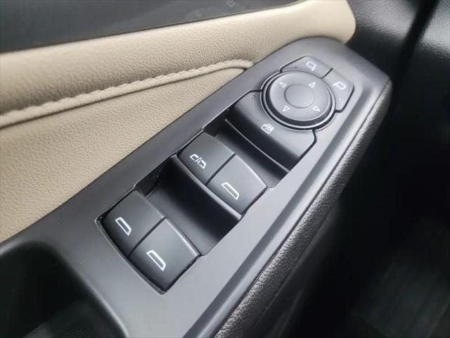 2023 Chevrolet Traverse AWD LT Cloth