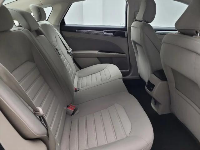 2020 Ford Fusion SE