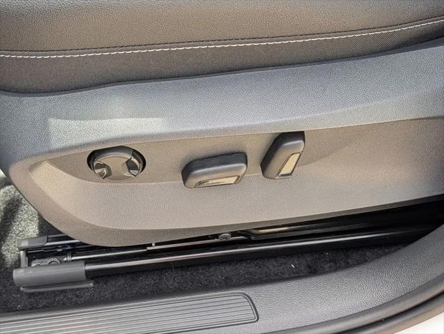 2026 Volkswagen Taos SEL