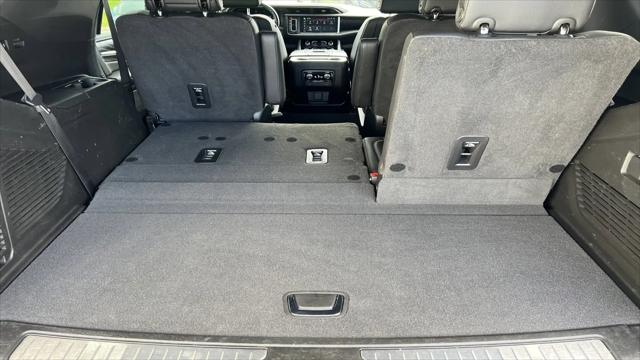 2022 GMC Yukon 4WD Denali
