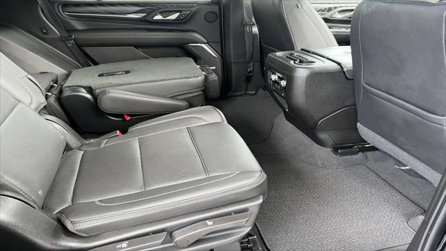 2022 GMC Yukon 4WD Denali