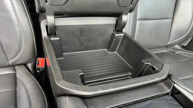 2022 GMC Yukon 4WD Denali