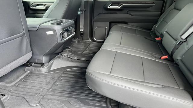 2026 GMC Sierra 2500HD Crew Cab, Standard Bed, SLT, 4WD