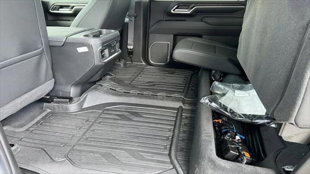 2026 GMC Sierra 2500HD Crew Cab, Standard Bed, SLT, 4WD