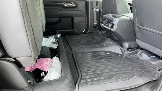 2026 GMC Sierra 2500HD Crew Cab, Standard Bed, SLT, 4WD