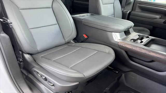 2026 GMC Sierra 2500HD Crew Cab, Standard Bed, SLT, 4WD