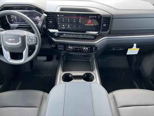 2026 GMC Sierra 2500HD Crew Cab, Standard Bed, SLT, 4WD