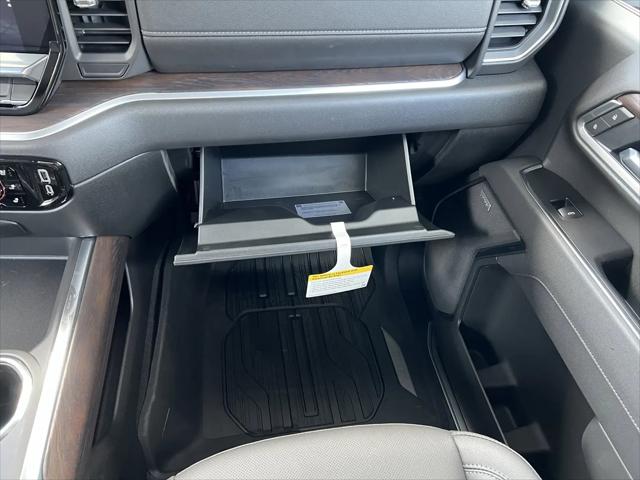 2026 GMC Sierra 2500HD Crew Cab, Standard Bed, SLT, 4WD
