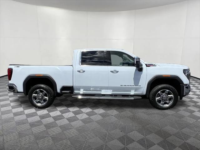 2026 GMC Sierra 2500HD Crew Cab, Standard Bed, SLT, 4WD